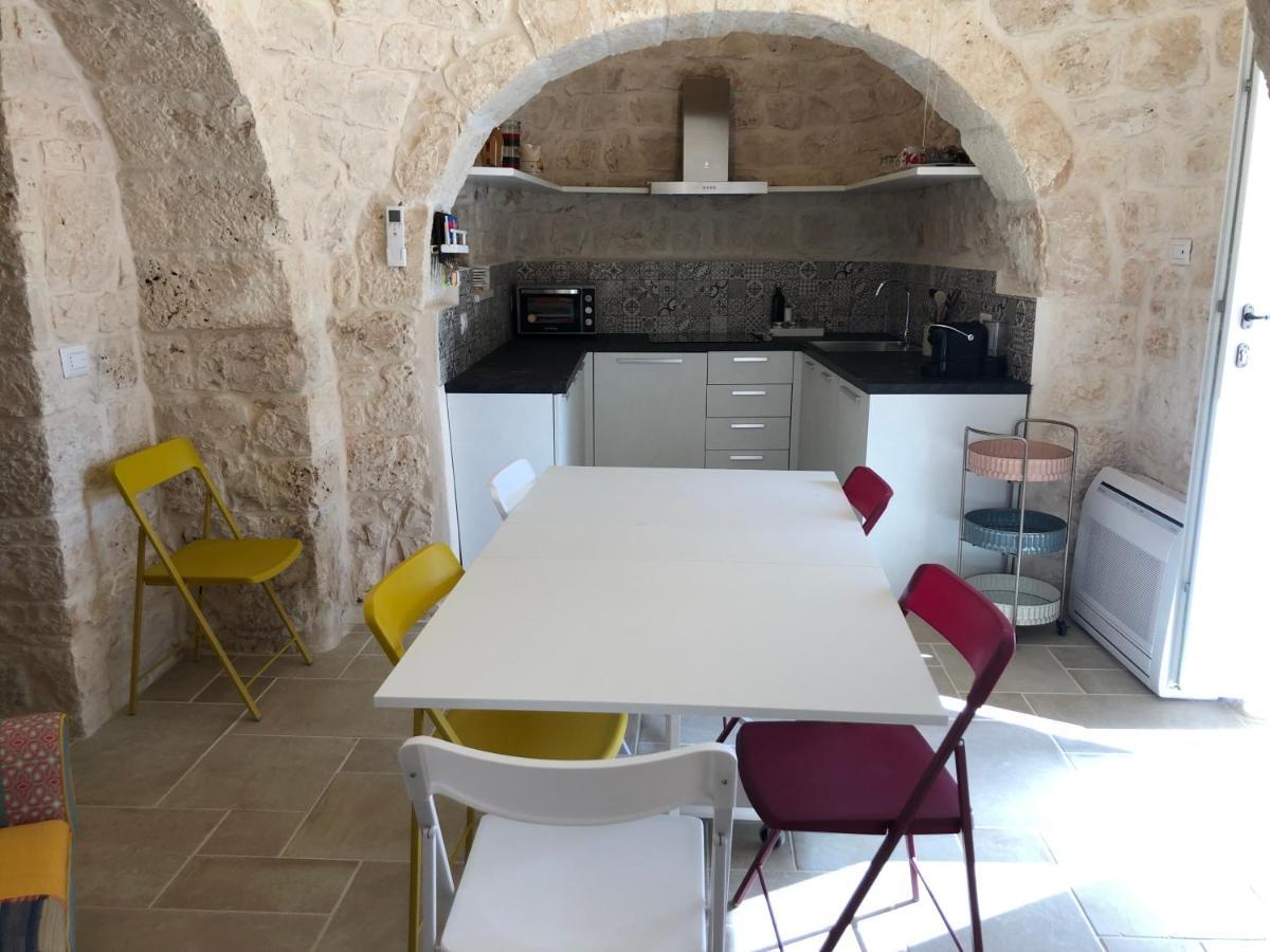 Trullo Dell' Edera Con Piscina Privata Apartment Alberobello Bagian luar foto