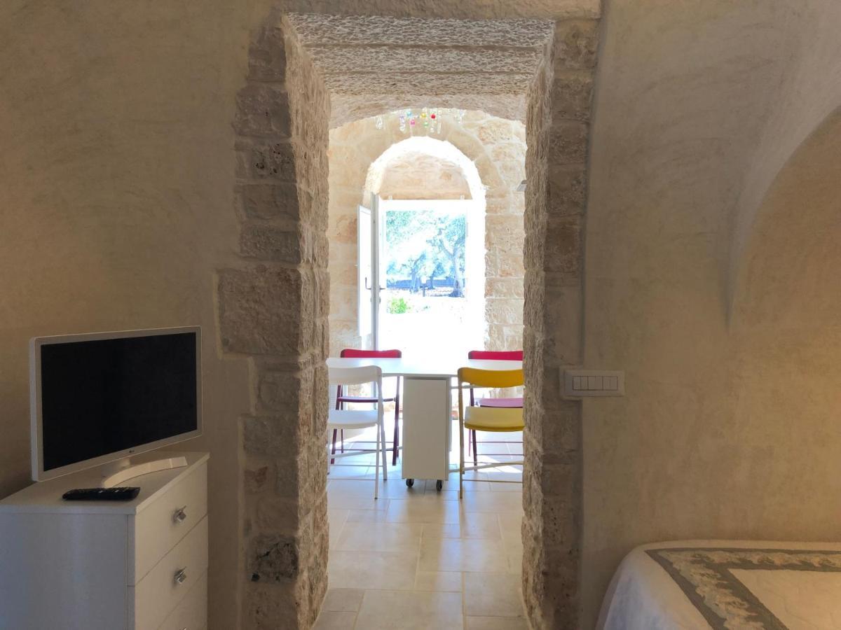 Trullo Dell' Edera Con Piscina Privata Apartment Alberobello Bagian luar foto