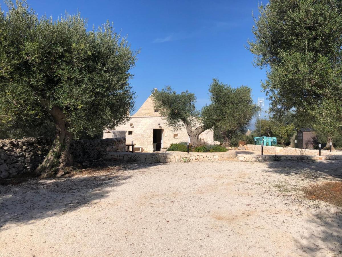 Trullo Dell' Edera Con Piscina Privata Apartment Alberobello Bagian luar foto