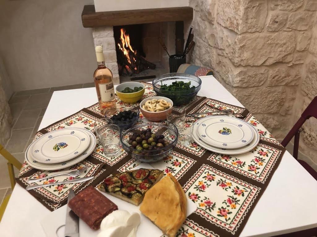 Trullo Dell' Edera Con Piscina Privata Apartment Alberobello Bagian luar foto